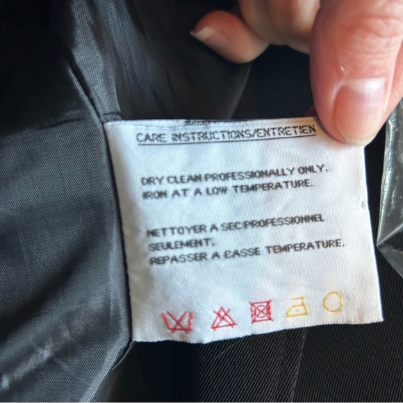 Lovely Long Black Trench/Dress Coat with belt. Great for dressing up or down - Picture 15 of 16